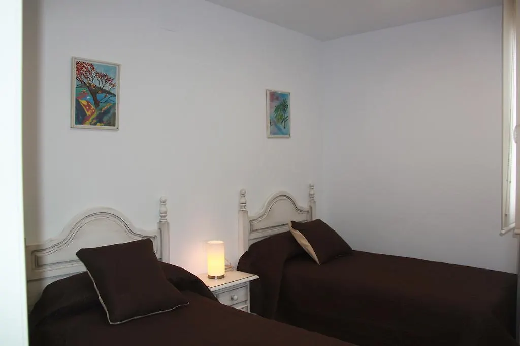 Apartamentos El Yunque- Solo Familias Conil De La Frontera